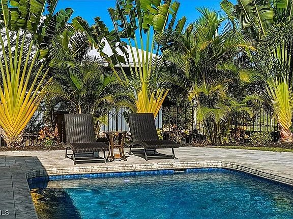 4th image of 7314 Powder Puff