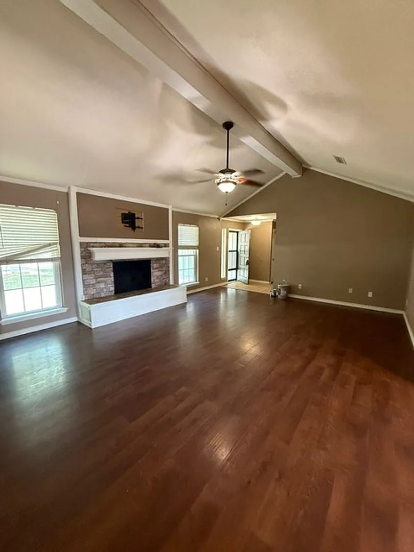 1949 Chimney Wood Ct — Photo 2