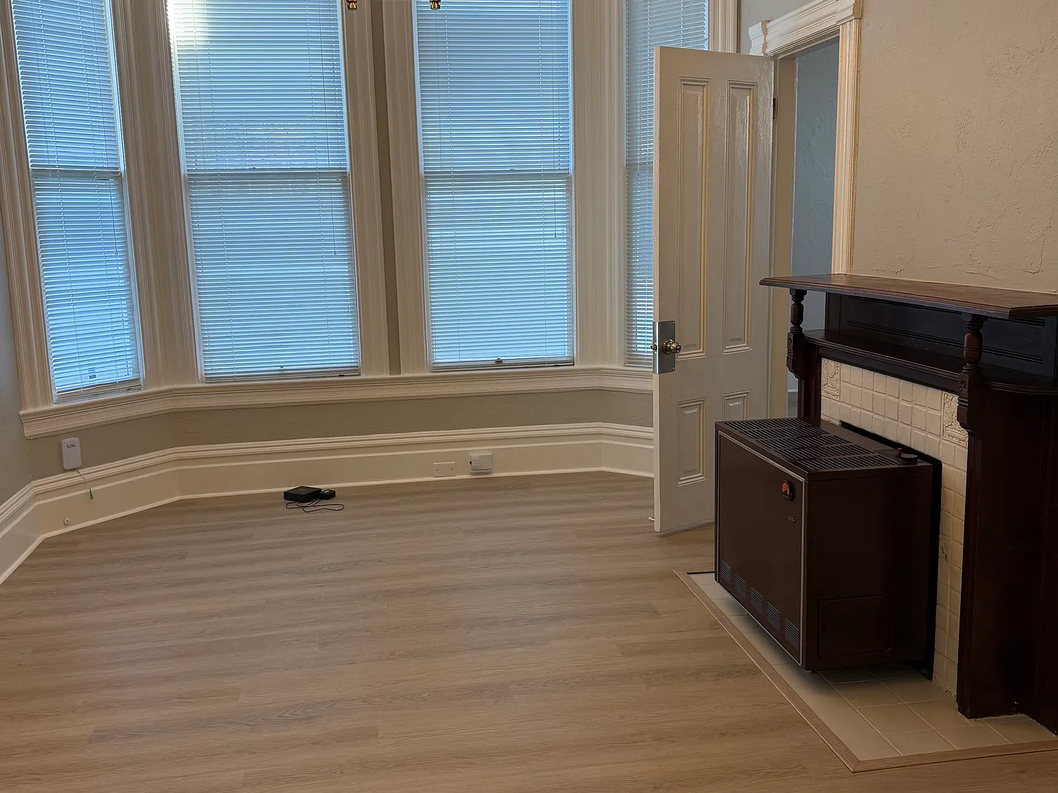 2 bed, $3,100 — Photo 3