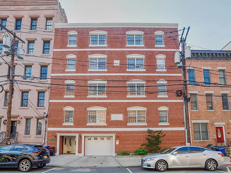 217-219 Clinton St #7 — Photo 19
