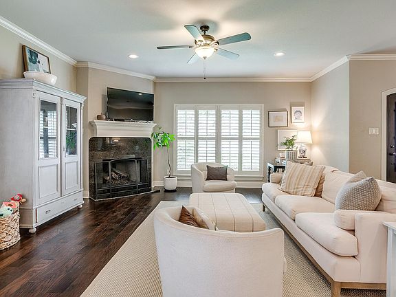 5th image of 1201 Jerome St Unit 1207