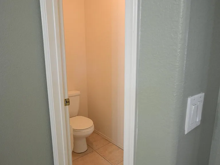 2516 E Jasper Dr — Photo 14