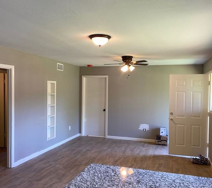2nd image of 507 Rosedale St
