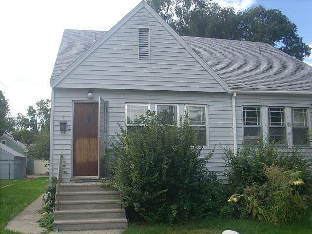 1st image of 106-108 Alderson Ave