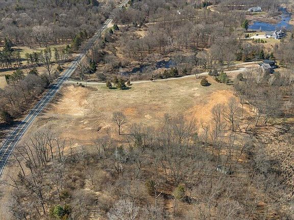 5th image of 10481 Hadley Rd