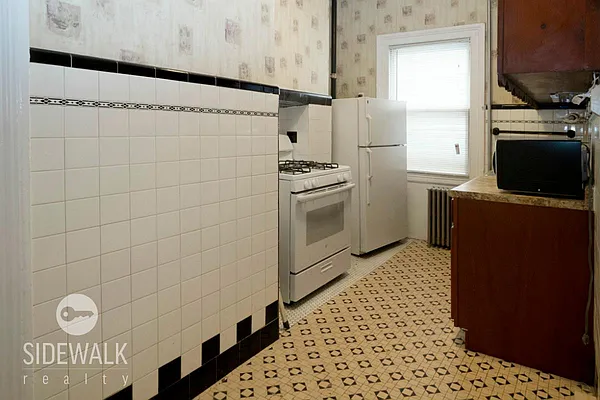 Rented by Sidewalk Realty LLC | media 8