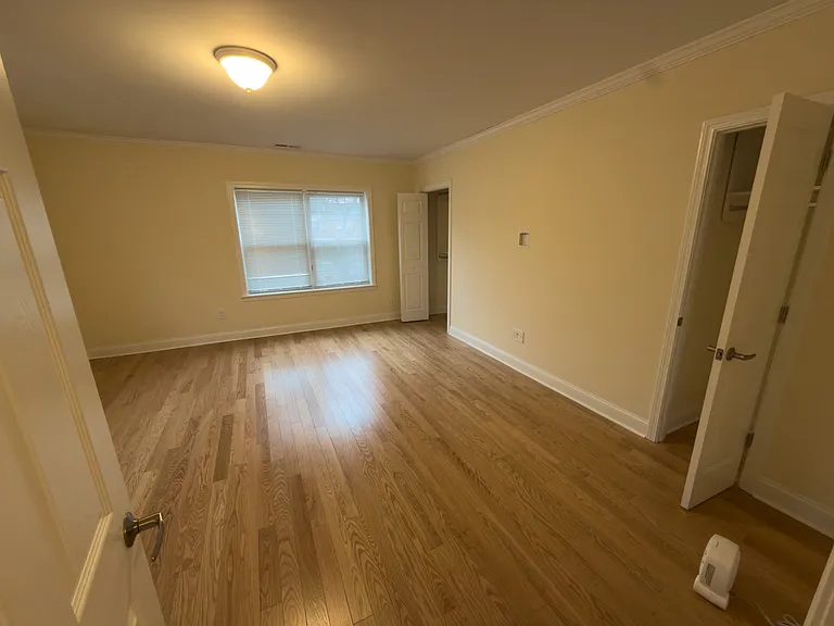 239 Gerry Rd — Photo 31