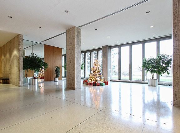 2nd image of 4800 S Lake Shore Dr #211N