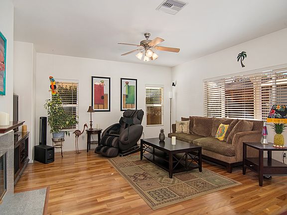 5th image of 4592 Altadena Ave
