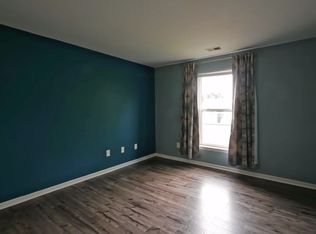 1676 Weatherstone Dr, Ann Arbor, MI 48108