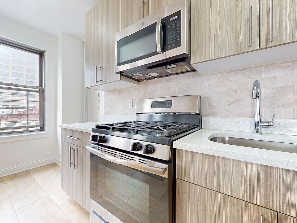 1st image of 301 E 38th St #3E