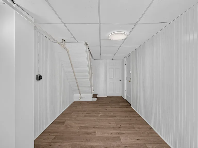 16 Randolph Ter — Photo 11
