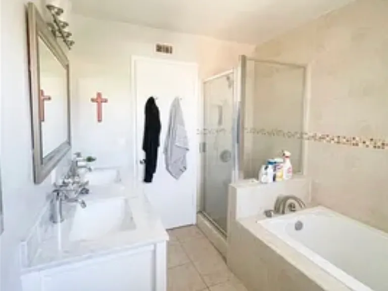 15634 Stanbrook Dr — Photo 6