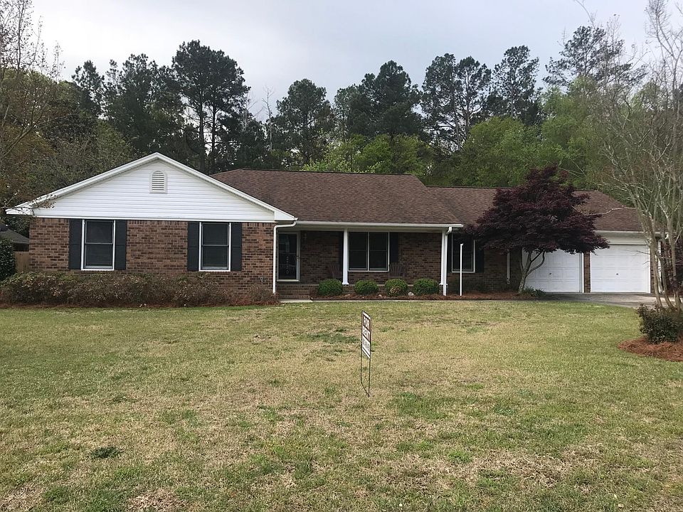 Beautiful home in desirable neighborhood