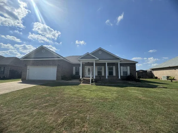 187 Maree Dr, Daleville, AL 36322