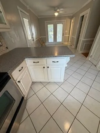 5817 Wilma St — Photo 32