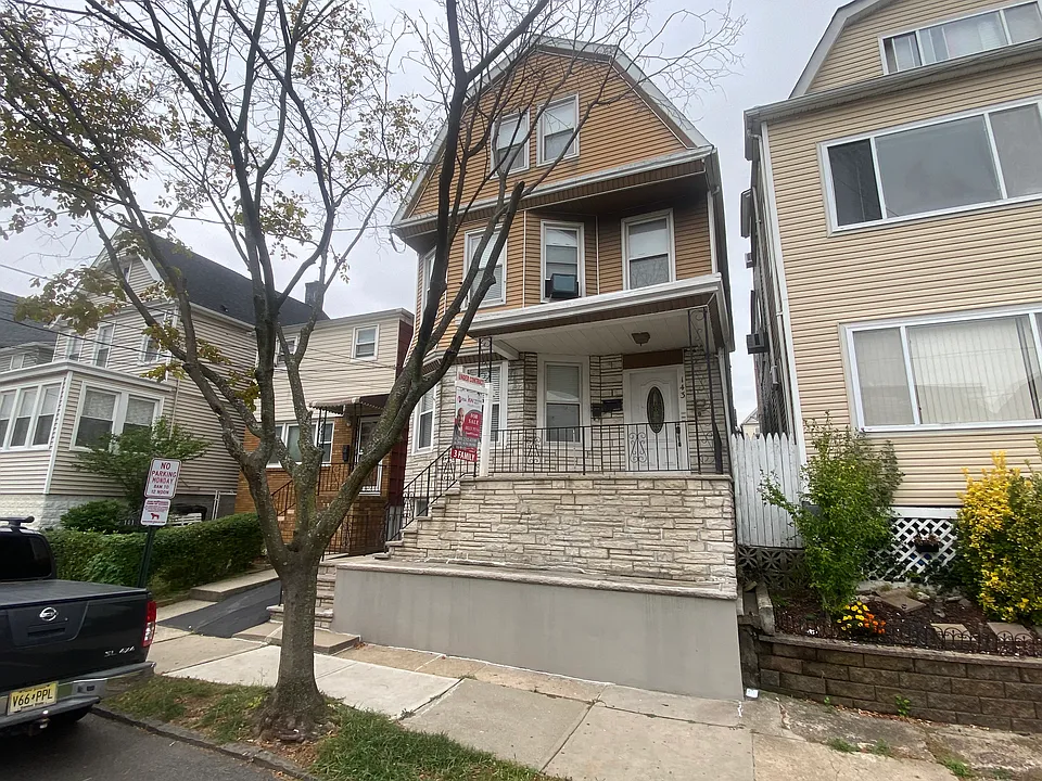143 Elm St #2