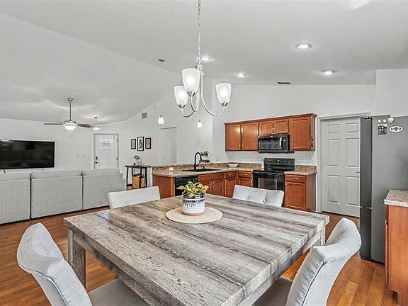 3rd image of 5030 BELMONT PARK LANE