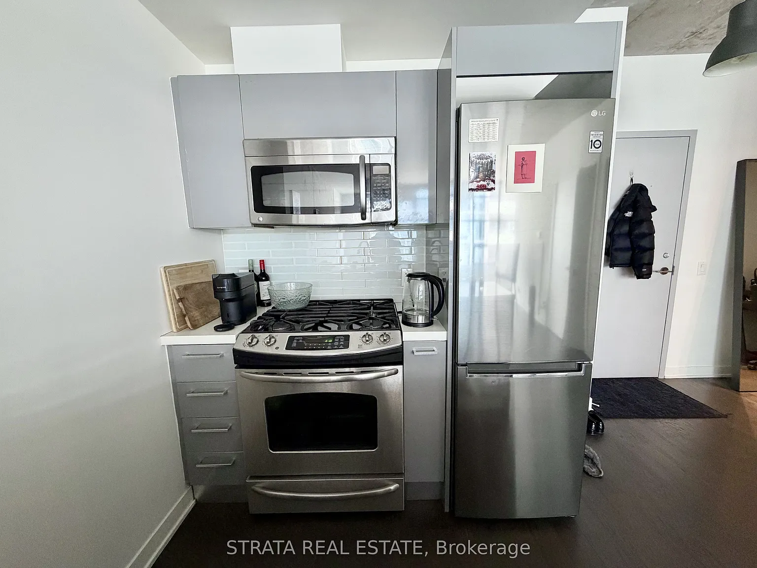 2 bed, $2,400 — Photo 4