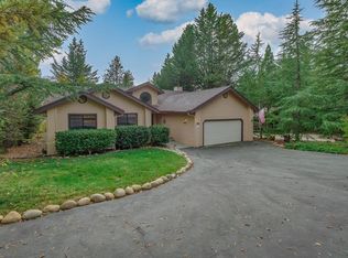 882 Sugarbush Ln, Murphys, CA 95247