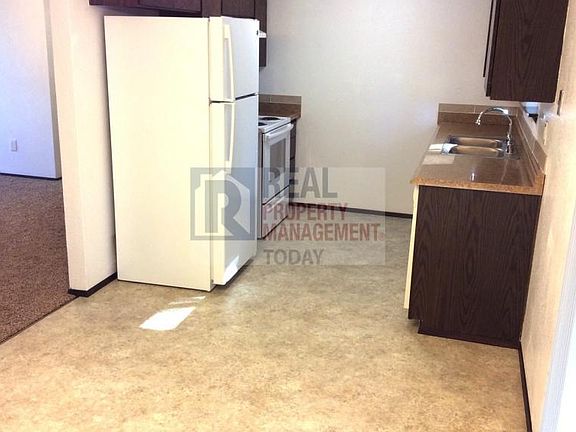 4th image of 11214 To 11216 75th Ave E
