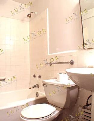Rented by Luxor Homes & Investment Realty | media 27