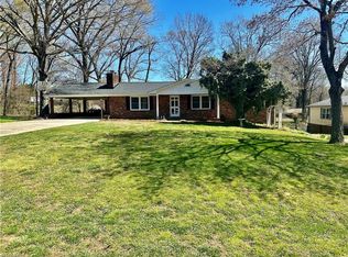 439 Farmbrooke Ln, Winston Salem, NC 27127