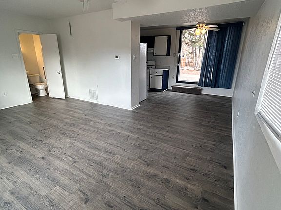 3rd image of 2530 Taylor Ln