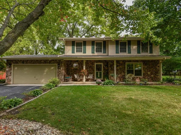 347 Estate LANE, Delavan, WI 53115