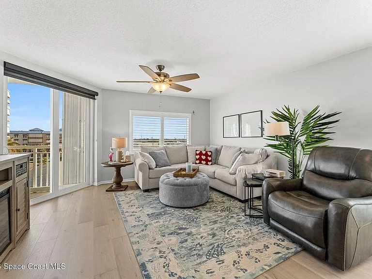 925 North Ct #A1A-506 — Photo 5