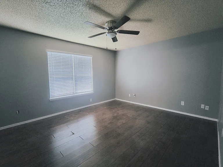 11417 N May Ave #1-D — Photo 16