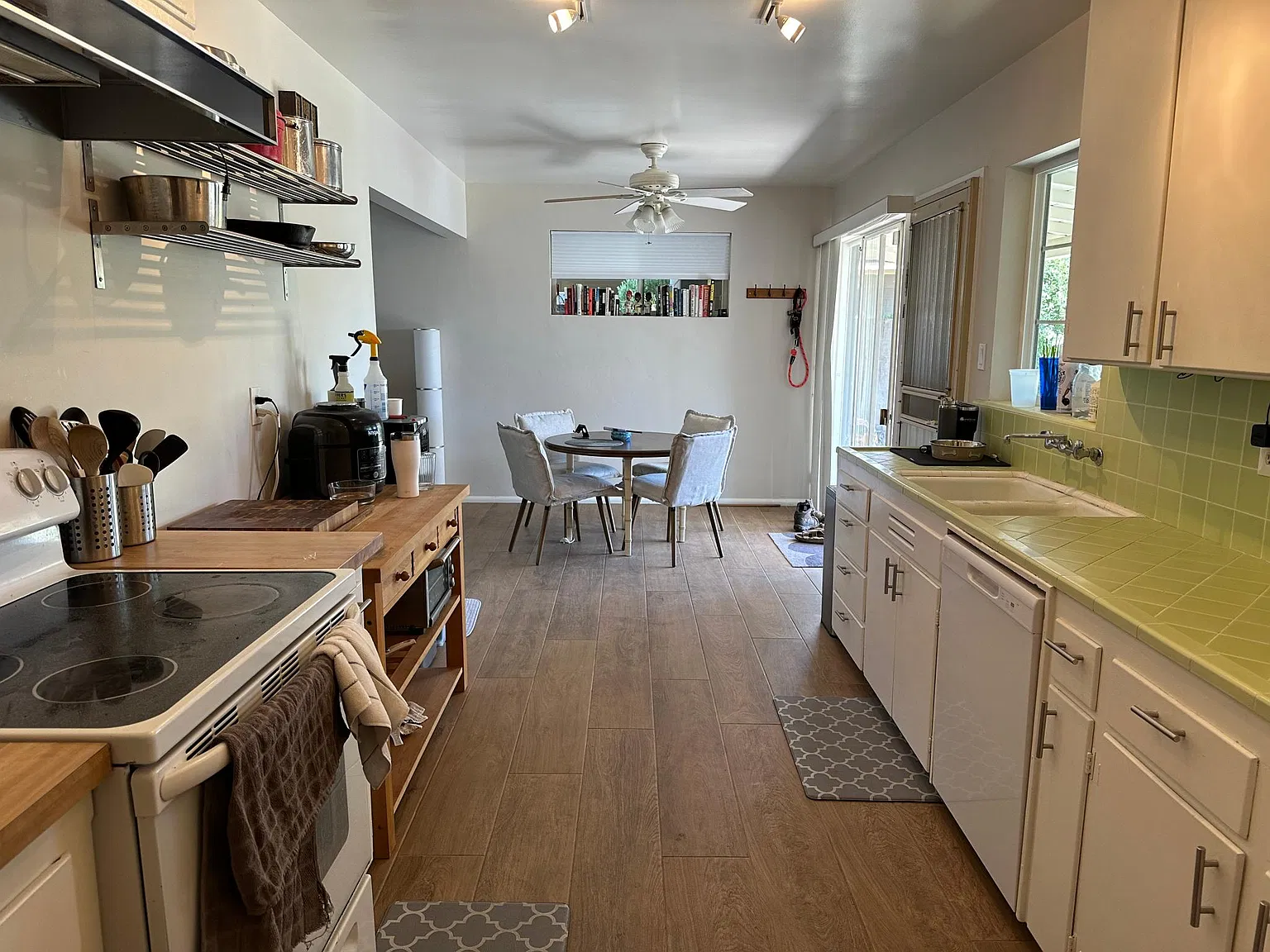 3 bed, 1357 sqft, $2,499 — Photo 4