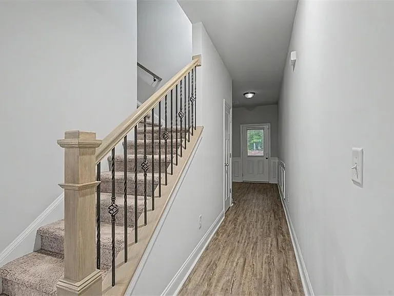 1360 Sugar Glen Ct — Photo 11