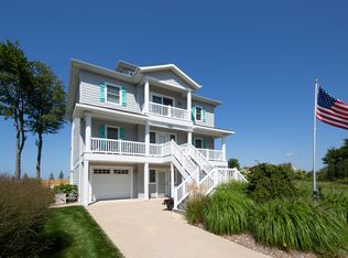 7253 Lakeview Ave, South Haven, MI 49090