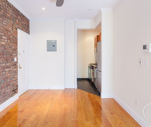2nd image of 230 E 32nd St APT 2B