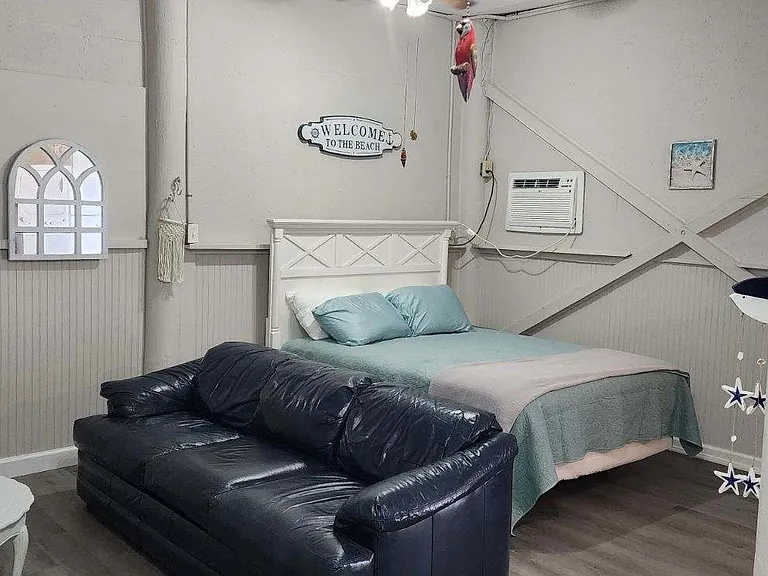 5845 Garcon Blvd #B — Photo 3