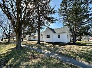 101 S Dazey St, Findlay, IL 62534