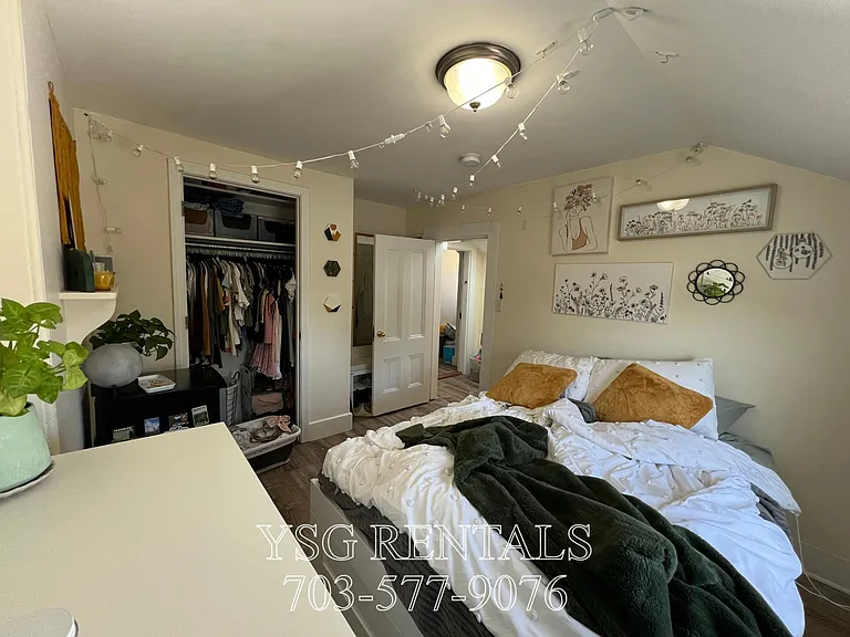 235 Everett St #235 — Photo 29