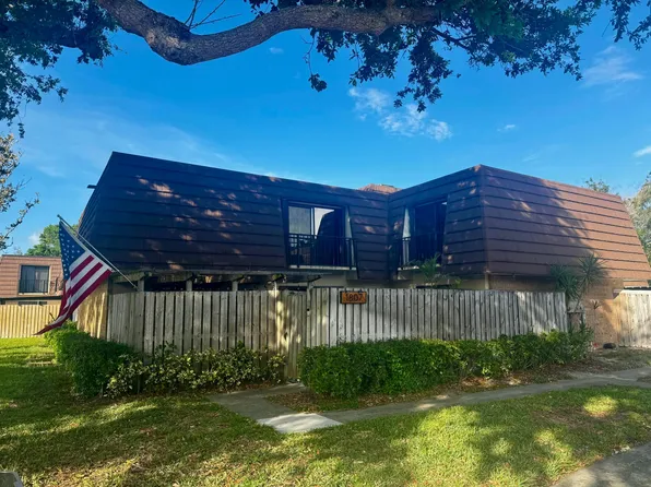 1807 18th Lane, Palm Beach Gardens, FL 33418