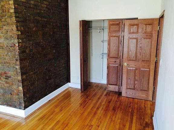 4th image of 3801 N Clark St Floor 2
