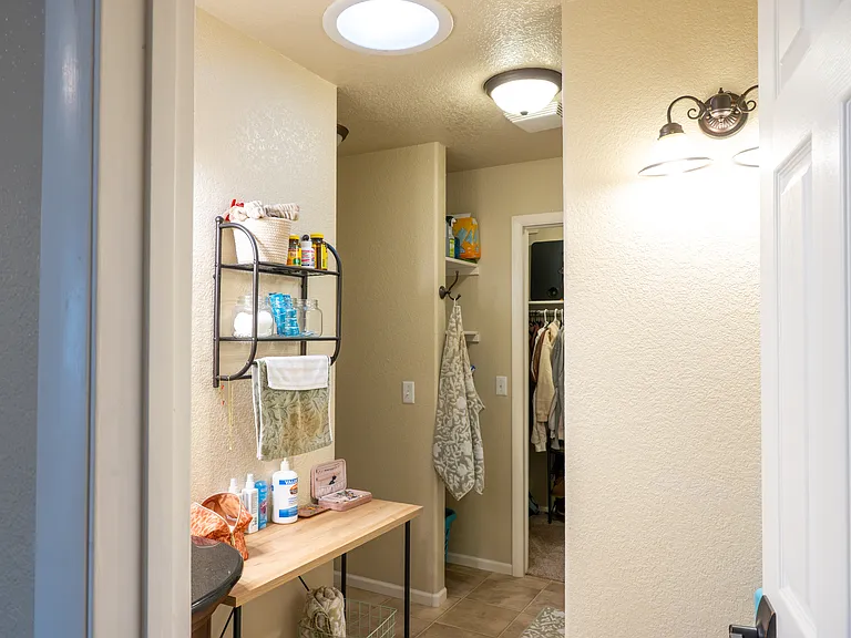 1007 Boswell Dr — Photo 9