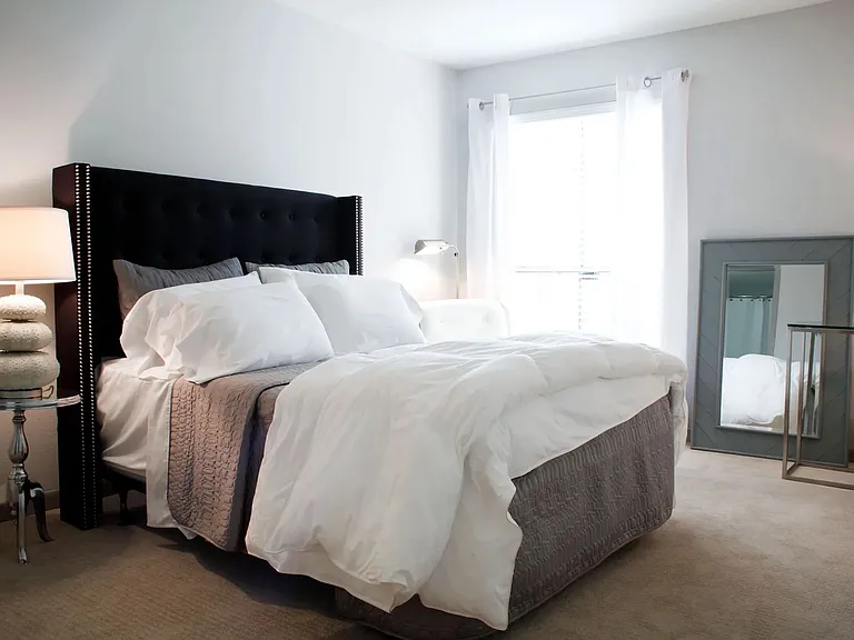 Bedroom & Window | Trailpoint Apartments at The Woodlands