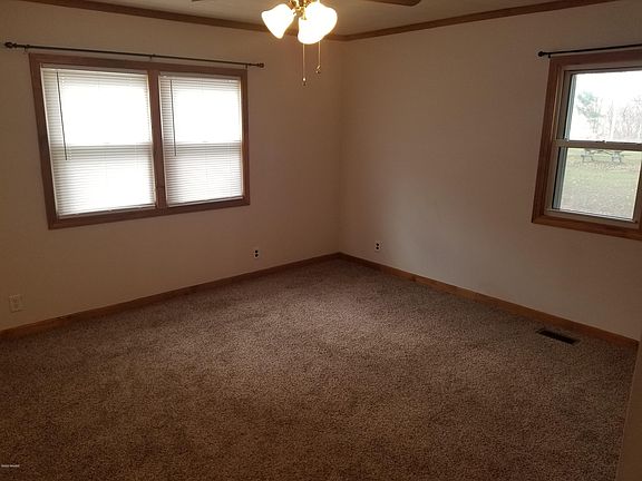 4th image of 63212 54th Ave