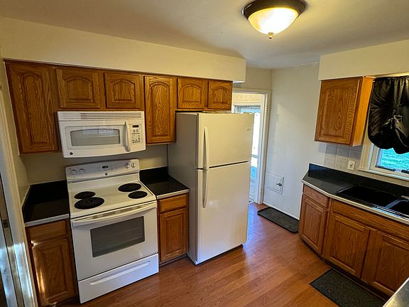 5th image of 28654 Minton Ct