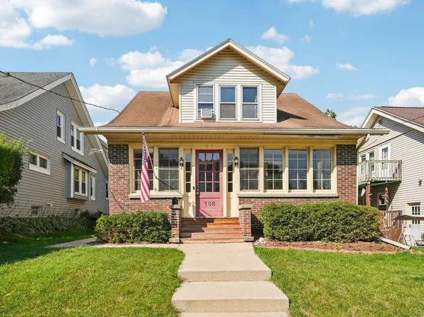 108 North 10th AVENUE, West Bend, WI 53095