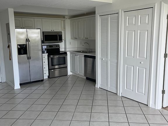 2nd image of 3500 Coral Way #40