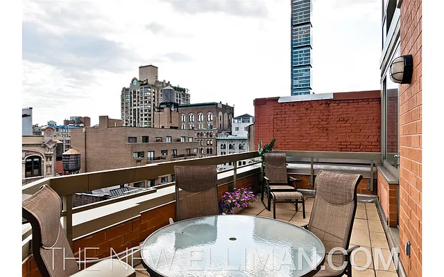 Rented by Douglas Elliman | media 32