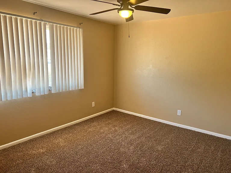 602 E Lodge Dr — Photo 27