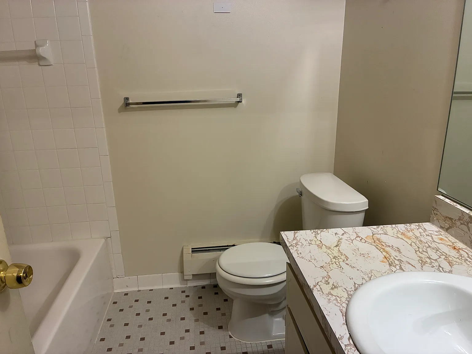 1 bed, 650 sqft, $850 — Photo 2