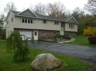 57 Capital Blvd, West Sand Lake, NY 12196